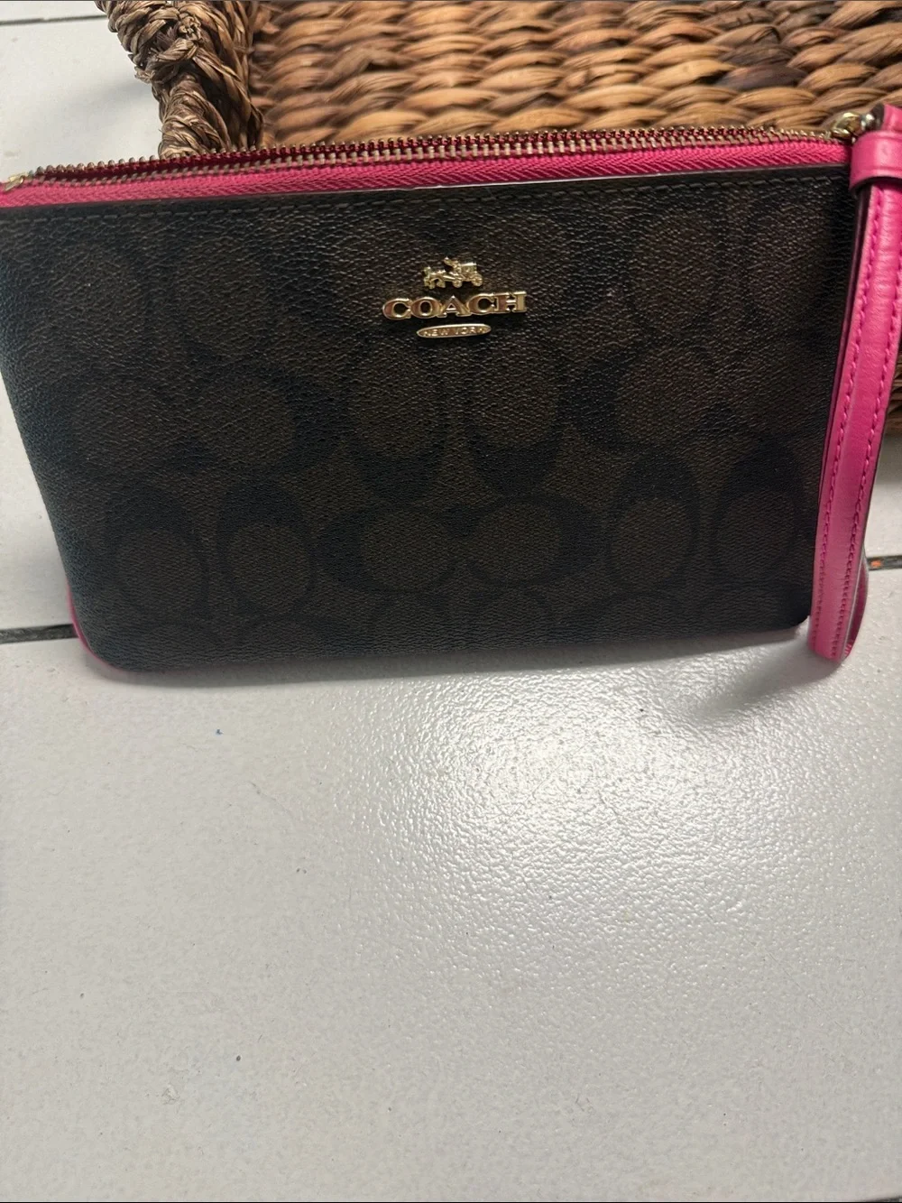 Coach cure wristlet